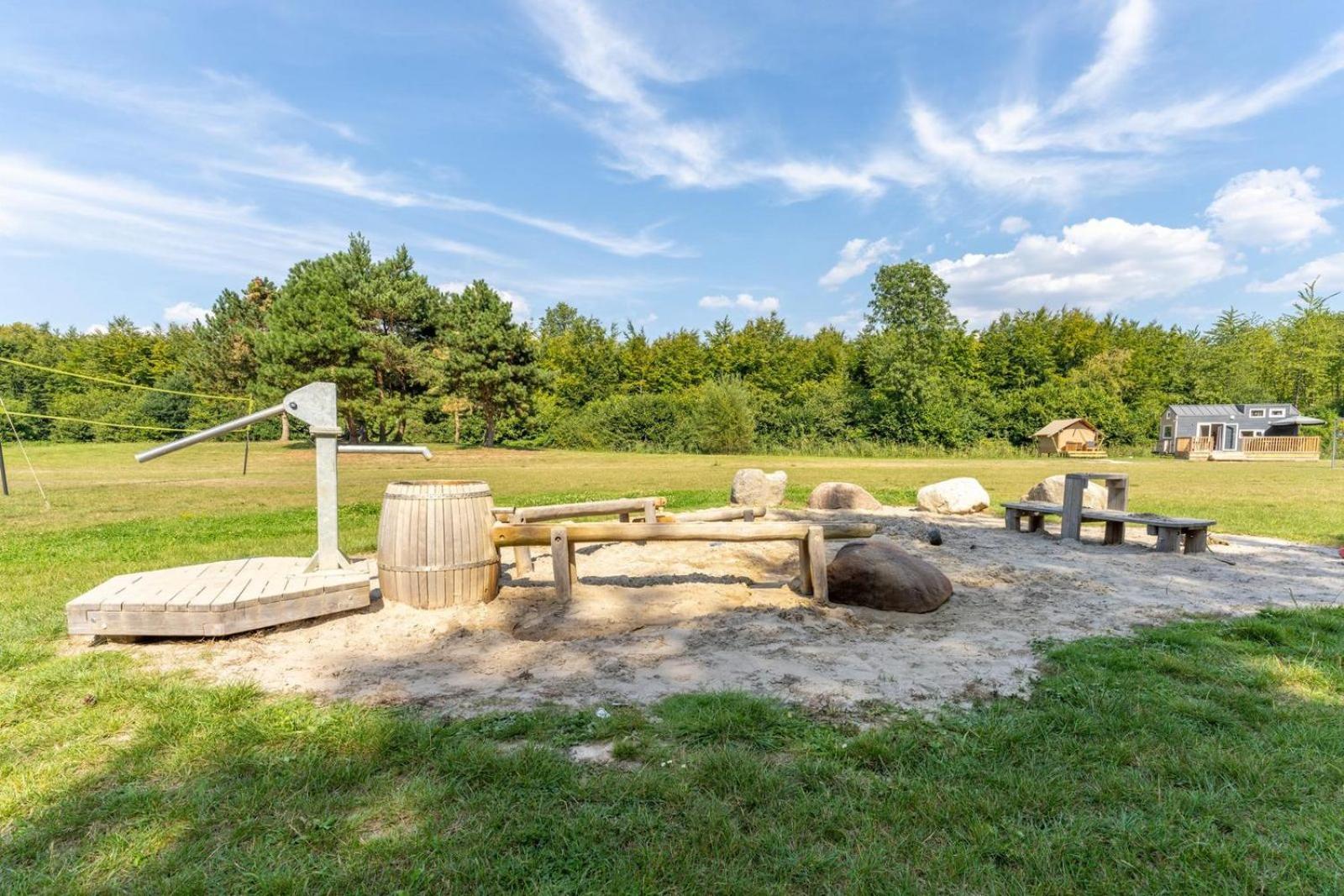 Glamping Lodge With Eco-Wellness เซโวลเดอ ภายนอก รูปภาพ