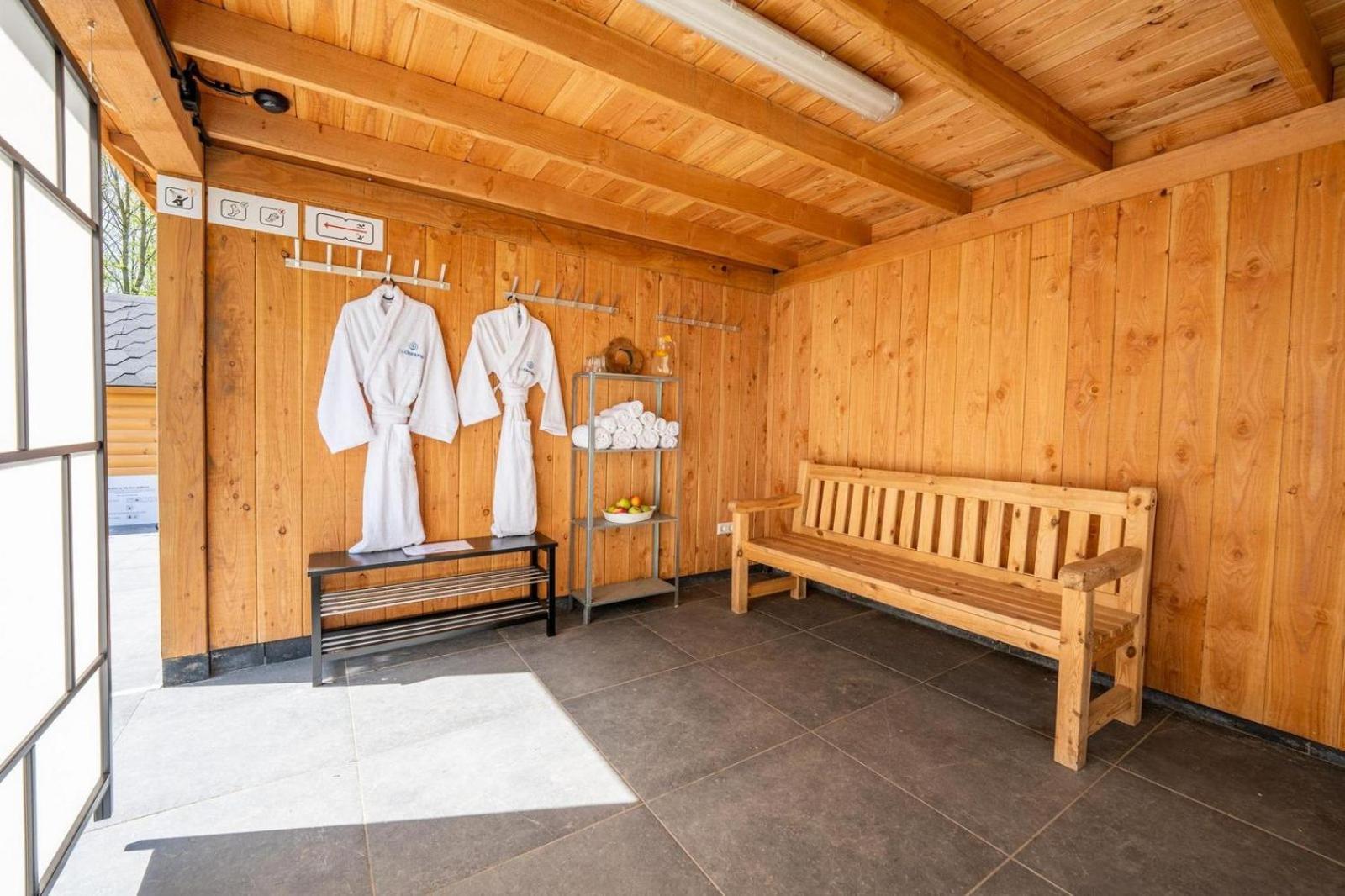 Glamping Lodge With Eco-Wellness เซโวลเดอ ภายนอก รูปภาพ